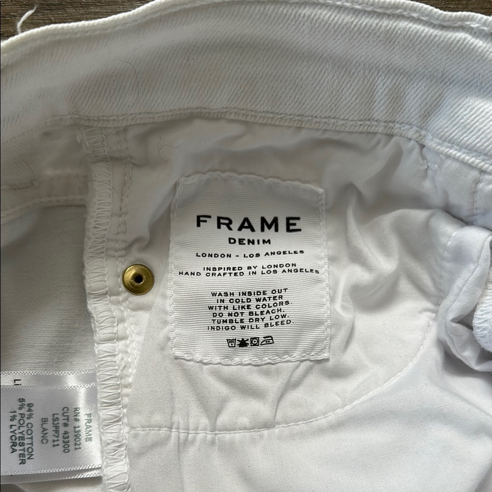 FRAME Flare Jeans - Picture 5 of 9